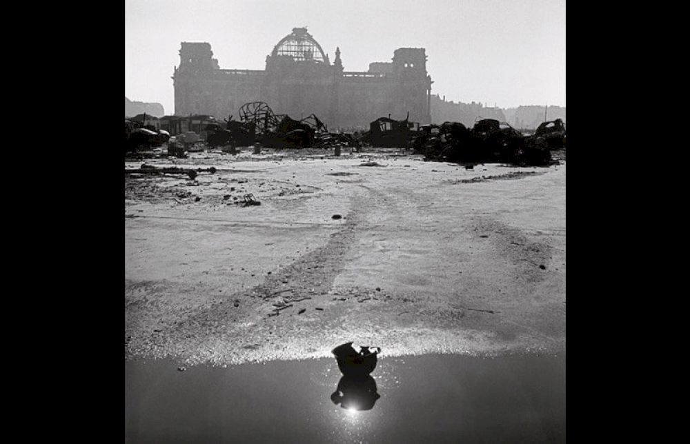 The Reichstag building. Berlin, Germany, 1946 © Werner Bischof / Magnum Photos