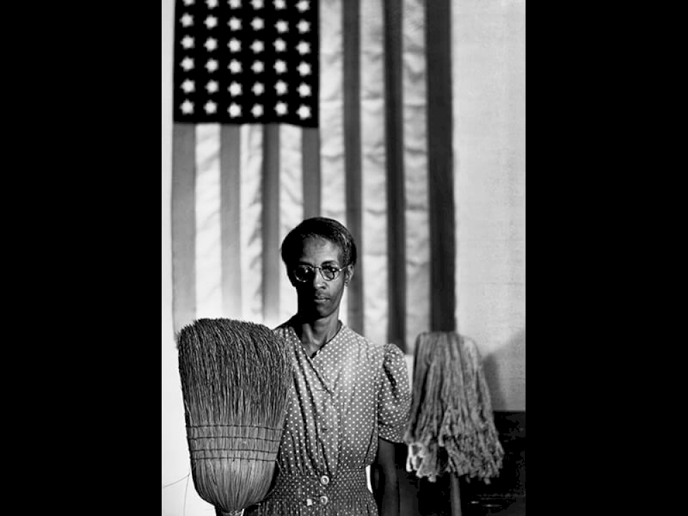 American Gothic, Washington, D.C., 1942 - Photograph by Gordon Parks ©The Gordon Parks Foundation