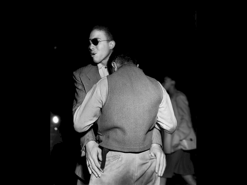 Untitled, Harlem, New York, 1948 - Photograph by Gordon Parks ©The Gordon Parks Foundation