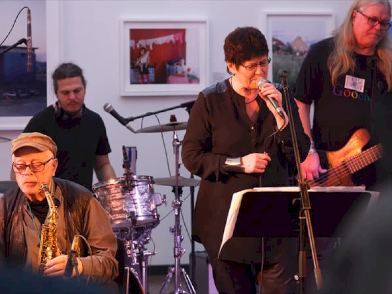 ENGERLING featuring Uschi Brüning (voc) & E.L. Petrowsky (sax/flu) im Kunstfoyer, Lange Nacht der Museen 2016