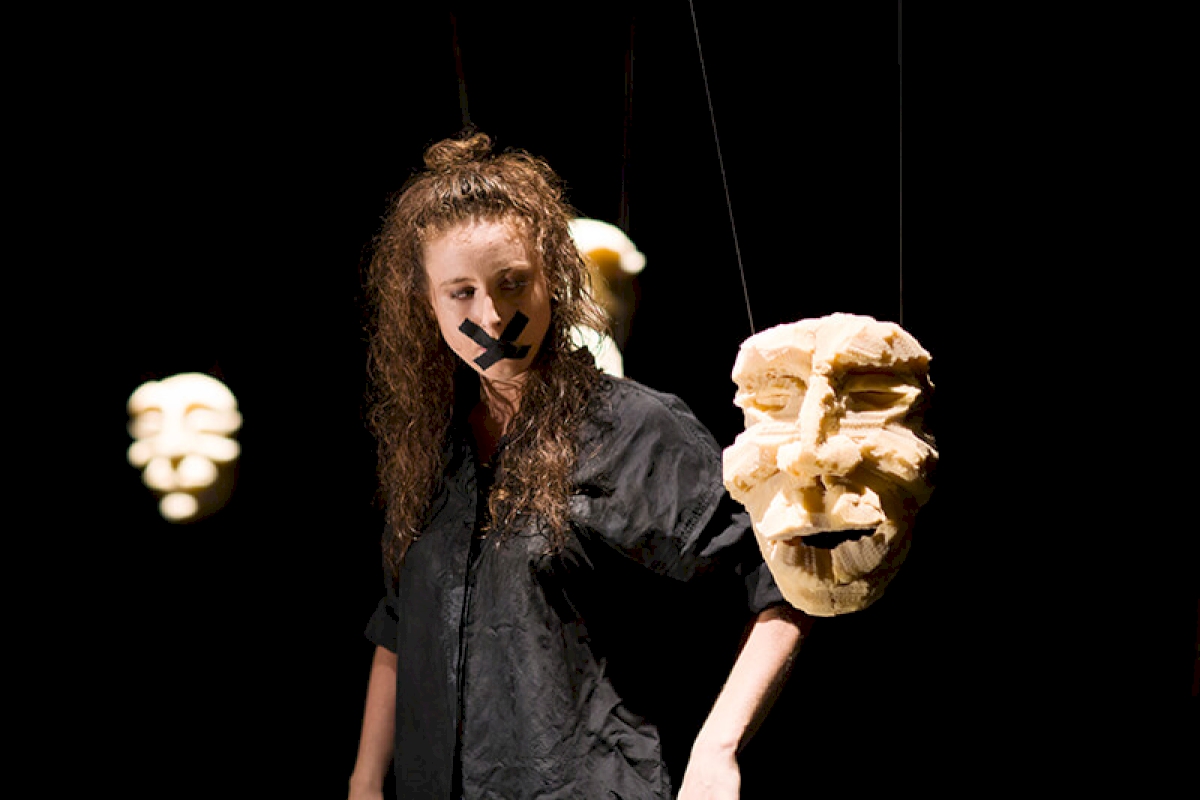 Anna Kuch in 'Die Würstchen der Wahrheit'