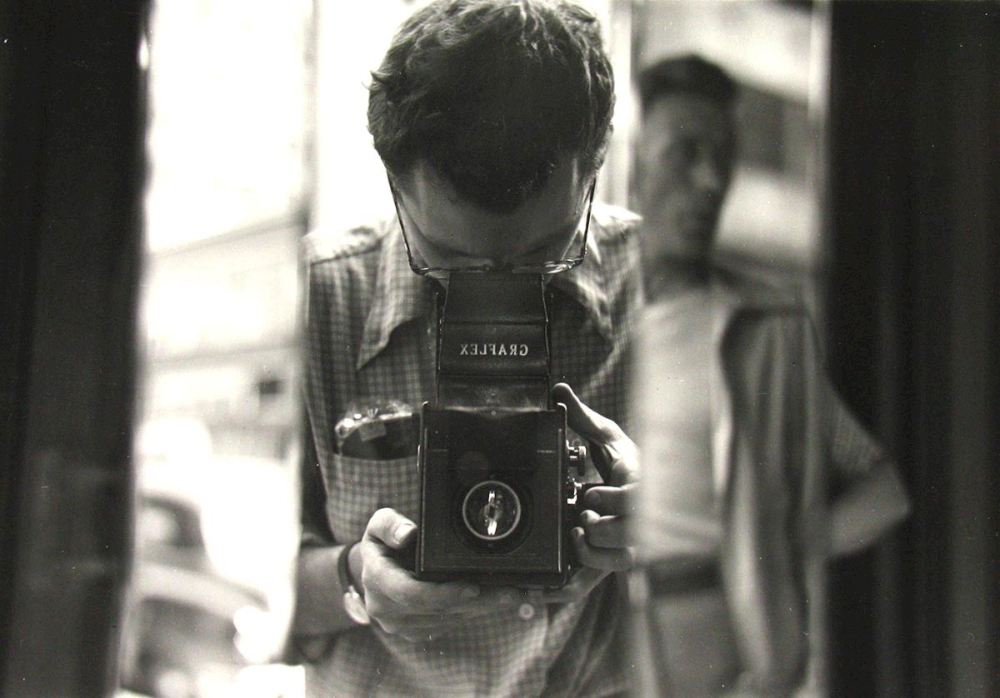 Saul Leiter, Untitled, 1950er (Selbstporträt), © Saul Leiter Foundation