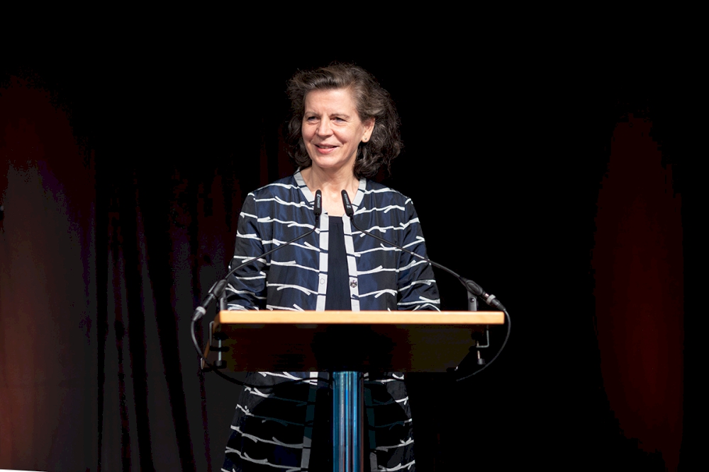 Begrüßung Barbara Schick, stellvertretende Vorstandsvorsitzende Versicherungskammer Kulturstiftung | Foto © Astrid Ackermann