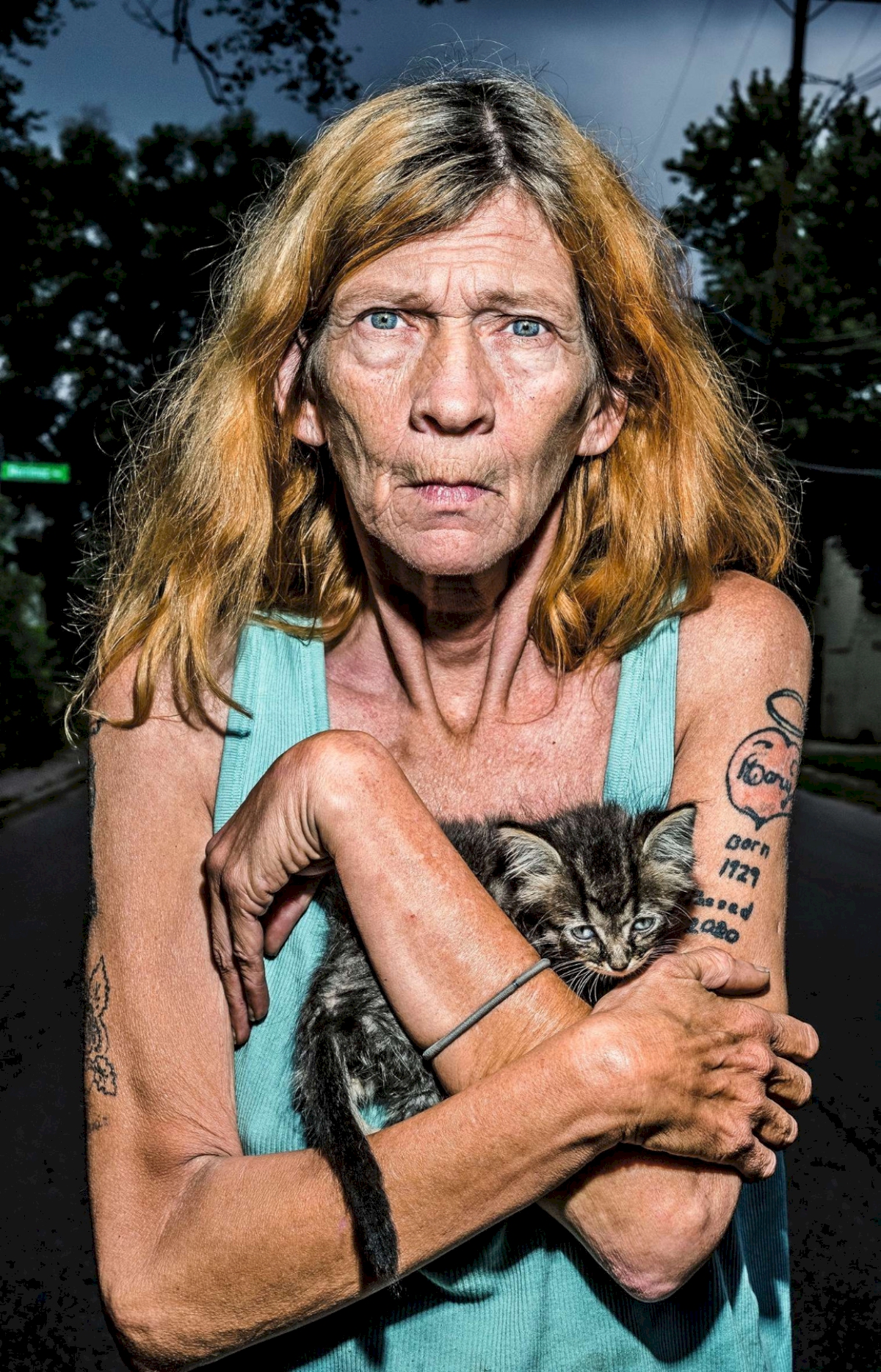 Bonnie in the Bottoms neighborhood, Columbus, Ohio, USA, 2014. © Bruce Gilden / Magnum Photos