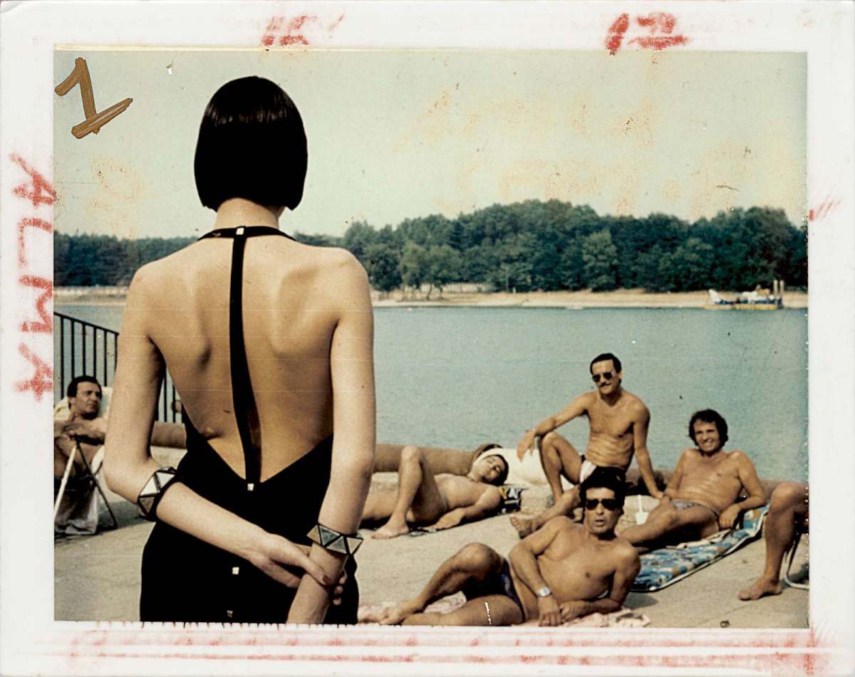 Amica, Milan 1982 © Helmut Newton Foundation Amica, Milan 1982 © Helmut Newton Foundation