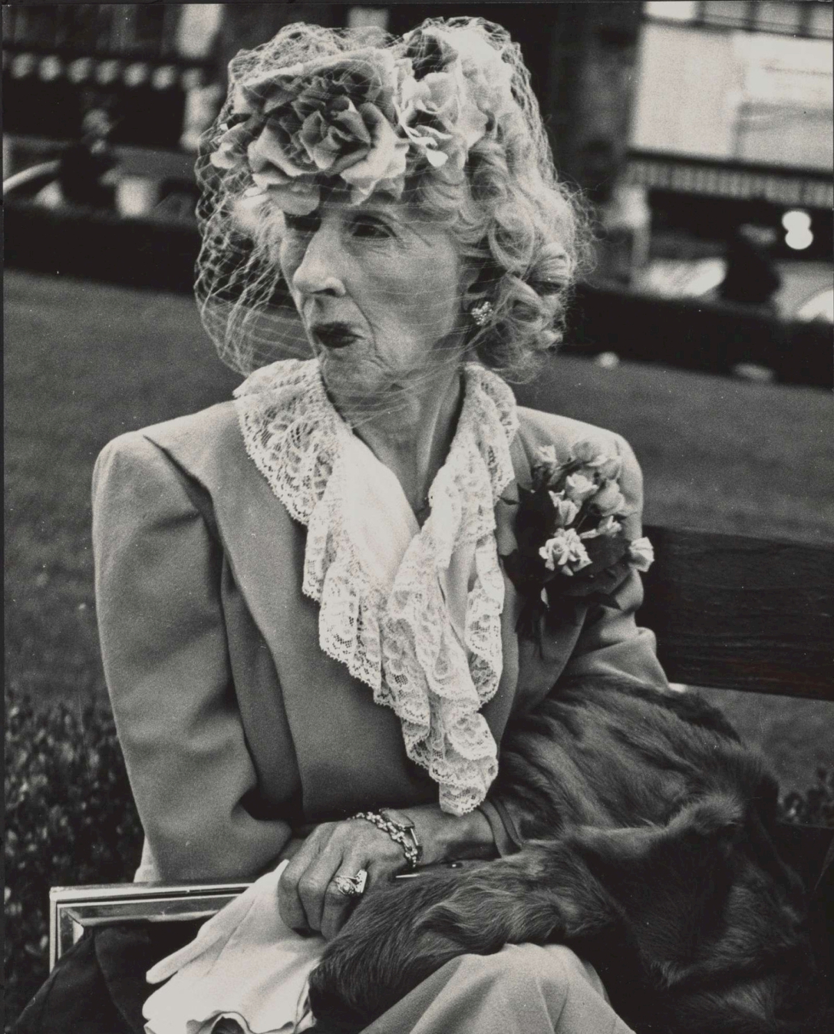 Frau mit Schleier, 1949 © Estate of Lisette Model, courtesy of Baudoin Lebon and Avi Keitelman Frau mit Schleier, 1949 © Estate of Lisette Model, courtesy of Baudoin Lebon and Avi Keitelman
